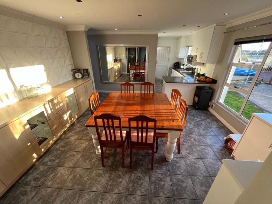 To Let 5 Bedroom Property for Rent in Richwood Western Cape
